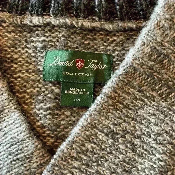 David and Taylor collection men’s large acrylic sweater. - Picture 2 of 5